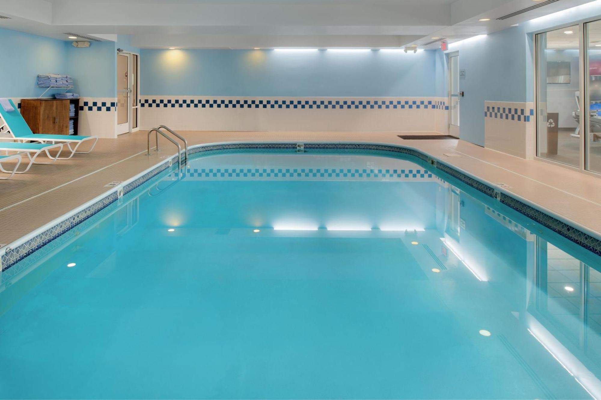 Hotel Fairfield By Marriott à Troy Extérieur photo
