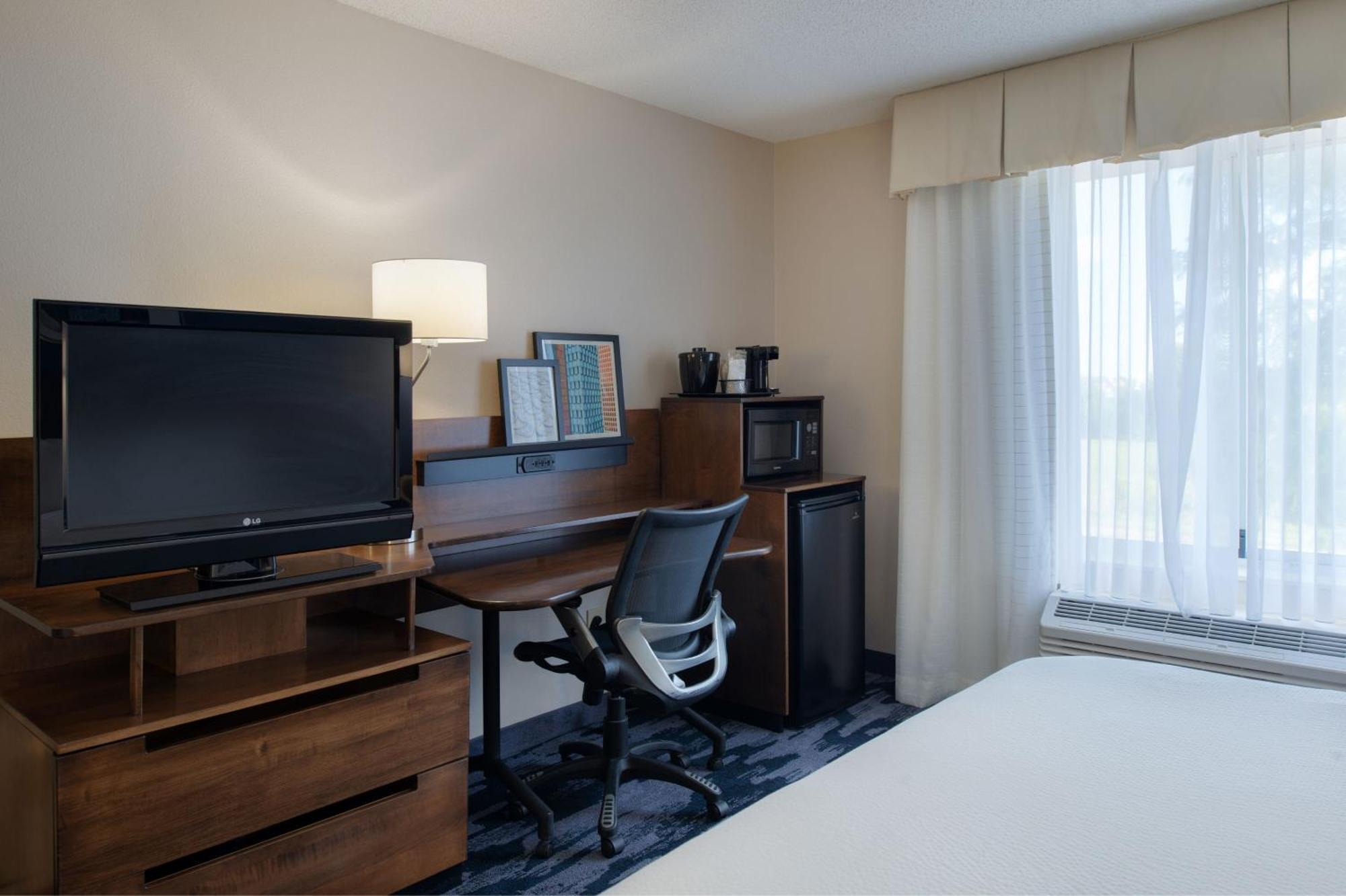 Hotel Fairfield By Marriott à Troy Extérieur photo