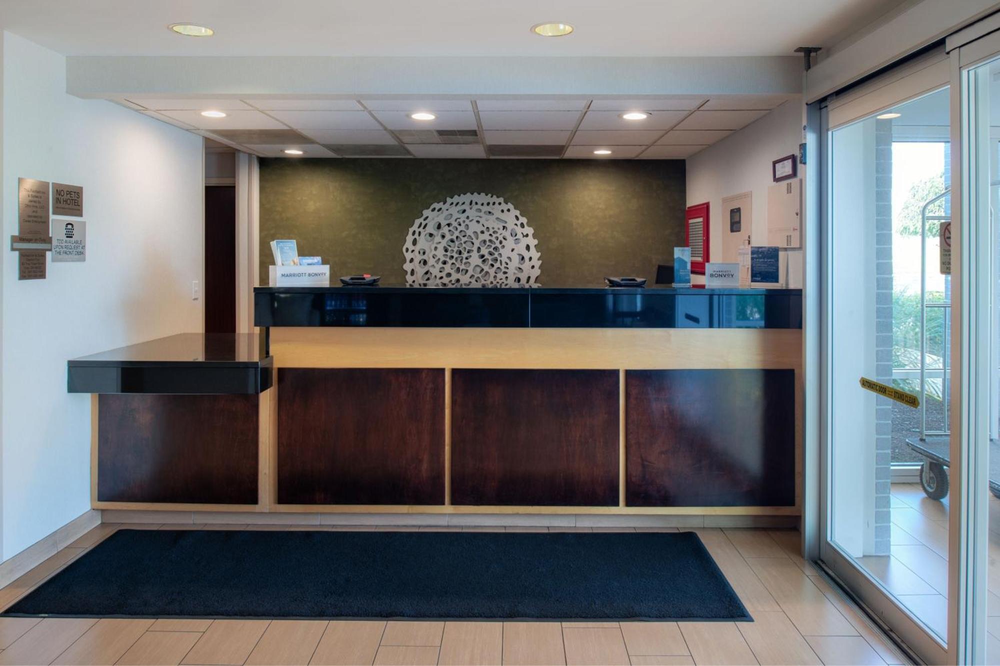 Hotel Fairfield By Marriott à Troy Extérieur photo