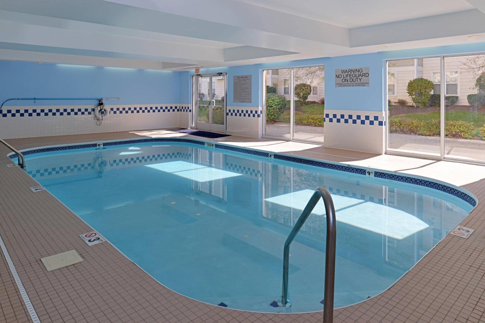 Hotel Fairfield By Marriott à Troy Extérieur photo